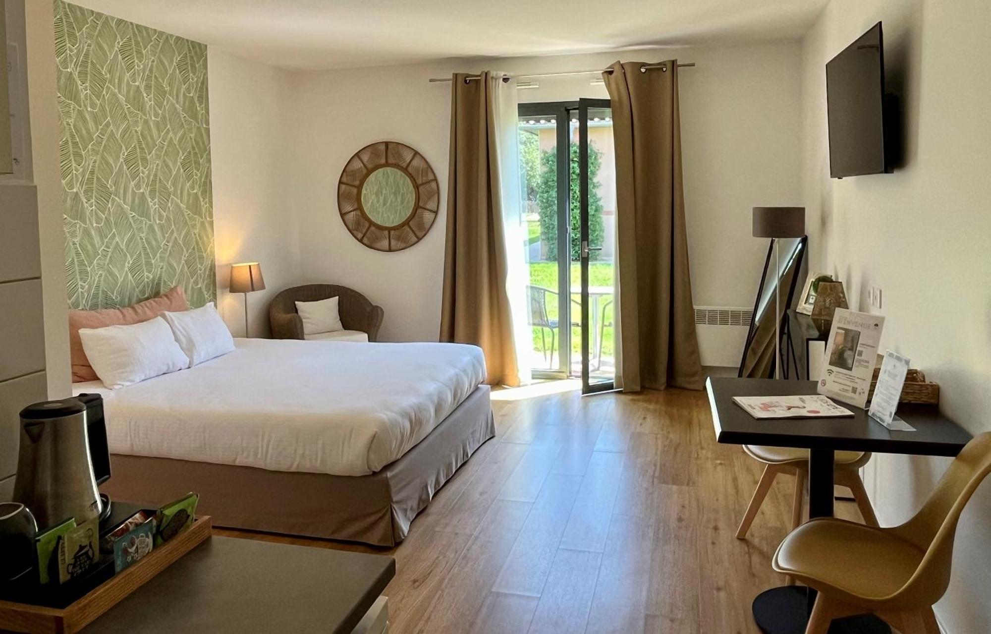 Hotel & Seminaire Le Patio Occitan - Toulouse Ouest - La Ramee Cugnaux Екстериор снимка