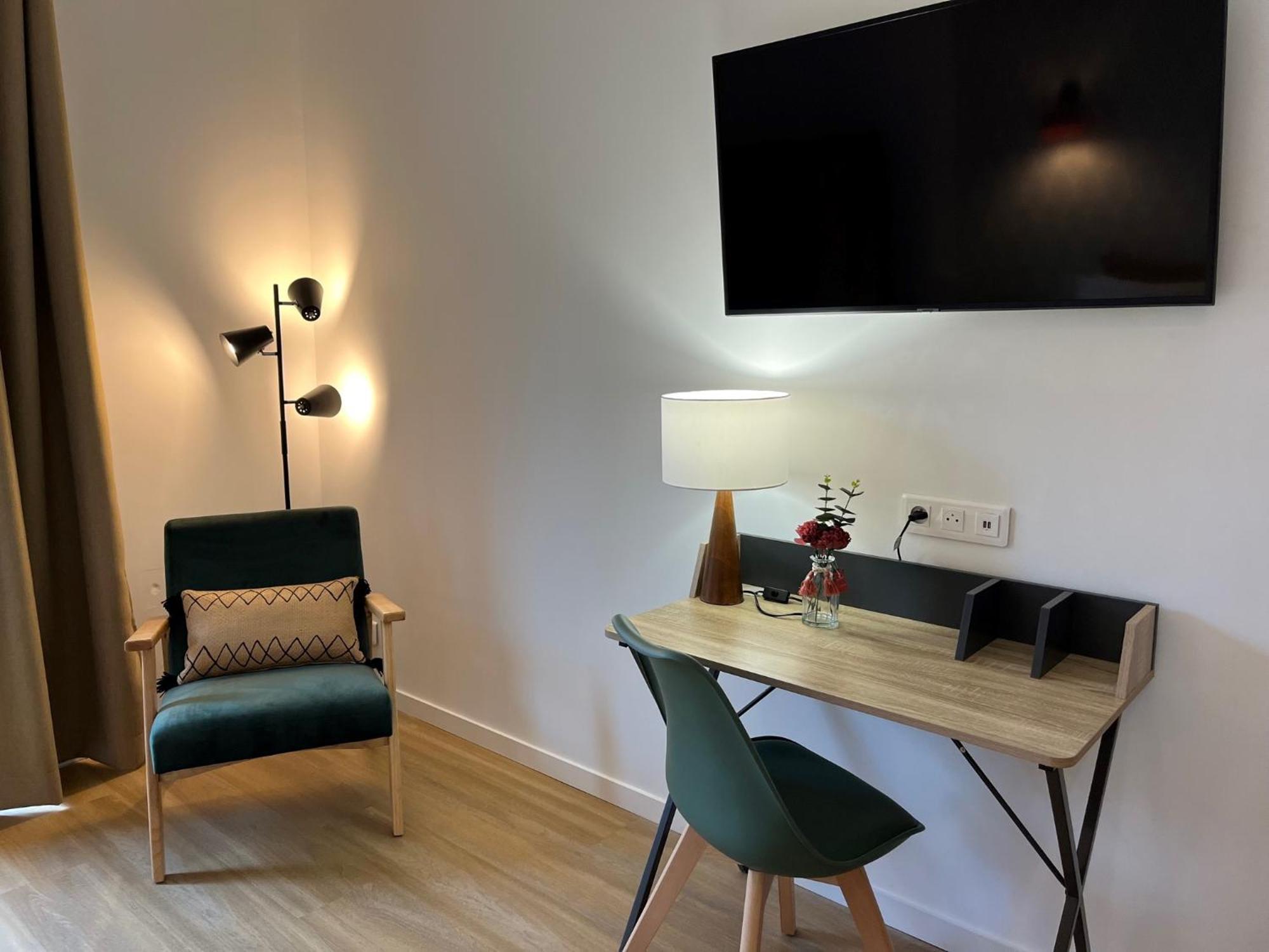 Hotel & Seminaire Le Patio Occitan - Toulouse Ouest - La Ramee Cugnaux Екстериор снимка